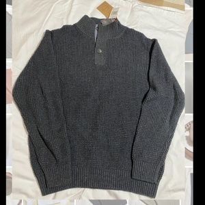 Sweater NWT